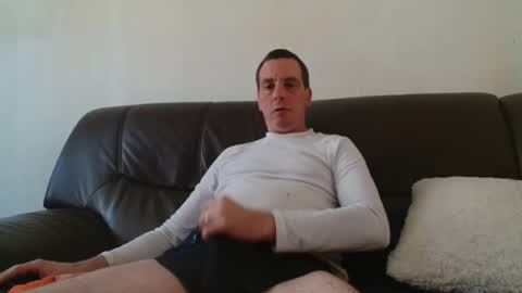 clouplefun online show from October 15, 2025, 11:43 am