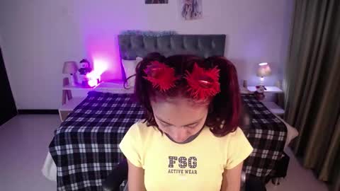 Snapshot of clown_face chatting on December 13, 2024, 2:21 am emely dolce online show from December 13, 2024, 2:21 am