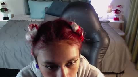 Snapshot of clown_face chatting on December 23, 2024, 1:29 am emely dolce online show from December 23, 2024, 1:29 am