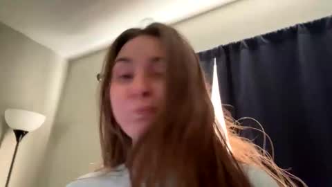 Snapshot of clumsycummer chatting on June 2, 2026, 1:18 am B Bri ClumsySCHEDULE online show from June 2, 2026, 1:18 am
