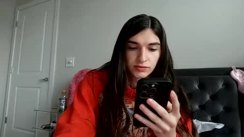 cluv777 online show from April 22, 2026, 2:29 pm