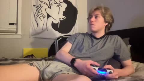 Snapshot of clydeaustin chatting on December 10, 2024, 3:09 am Clyde Austin online show from December 10, 2024, 3:09 am