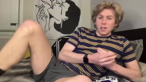 Snapshot of clydeaustin chatting on December 19, 2024, 3:29 am Clyde Austin online show from December 19, 2024, 3:29 am