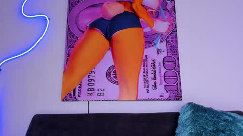 cmila0713 online show from May 15, 2026, 11:23 pm