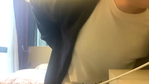 Cocacola1668 online show from November 14, 2025, 4:11 am