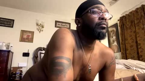 coco3402 online show from October 9, 2025, 1:53 pm