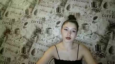 cocoberry1 online show from February 26, 2025, 8:33 pm