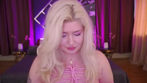 onlyfans amyleyy online show from February 25, 2026, 7:29 am