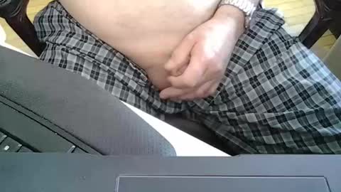 xyz online show from February 2, 2026, 4:27 pm