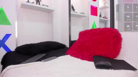 Snapshot of cody_bloom chatting on January 9, 2026, 4:48 am Lisandro T. online show from January 9, 2026, 4:48 am