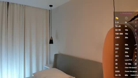 Snapshot of colbymcroberts chatting on September 29, 2025, 1:00 am Carry online show from September 29, 2025, 1:00 am