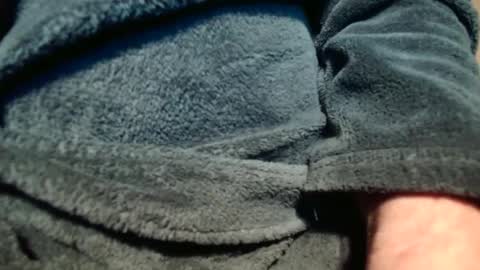 colchuck online show from December 2, 2024, 3:37 am