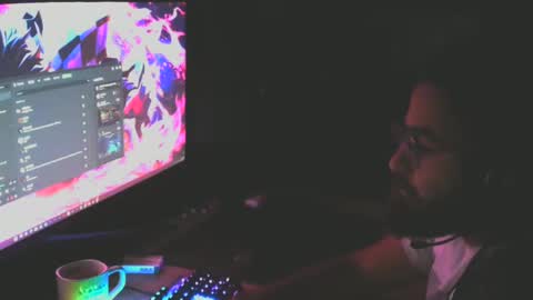 coldd_weather online show from December 17, 2024, 12:45 am