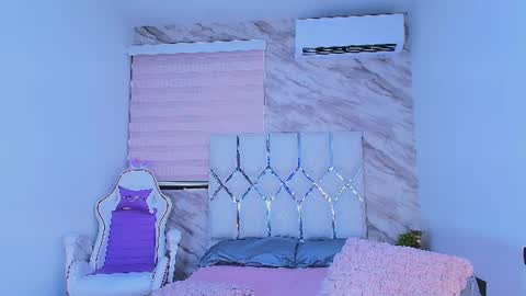 Snapshot of colett_hall chatting on July 15, 2026, 11:59 am colett online show from July 15, 2026, 11:59 am