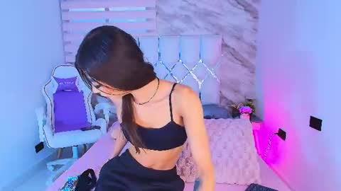 Snapshot of colett_hall chatting on July 28, 2026, 12:12 pm colett online show from July 28, 2026, 12:12 pm