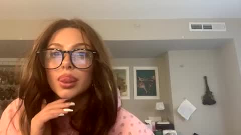 Snapshot of colettewhitmore chatting on July 9, 2026, 11:53 pm Colette online show from July 9, 2026, 11:53 pm