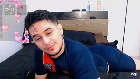 colin_lewisss online show from February 14, 2026, 11:23 pm