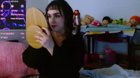 Snapshot of collette_beaufoy chatting on July 2, 2026, 3:23 am Collette online show from July 2, 2026, 3:23 am