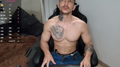 Snapshot of colombianmuscle8 chatting on January 15, 2025, 5:29 am colombianmuscle8 online show from January 15, 2025, 5:29 am