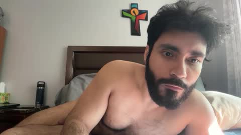 colombianstud94 online show from May 7, 2026, 12:21 pm