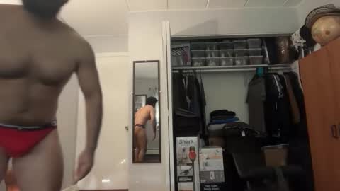 colombianstud94 online show from May 10, 2026, 11:37 am