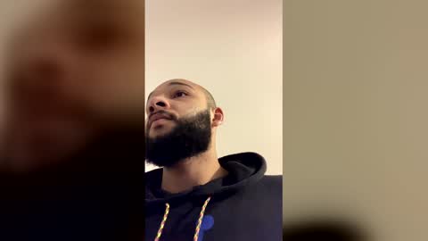 Snapshot of colossalmike chatting on February 9, 2026, 10:41 am colossalmike online show from February 9, 2026, 10:41 am