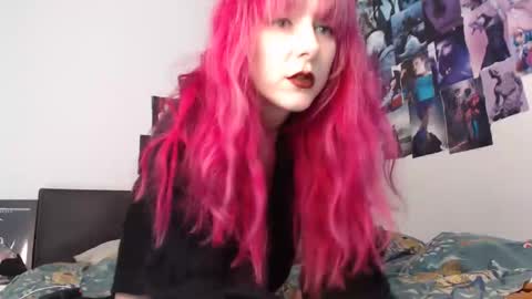 colour_full online show from October 17, 2025, 10:51 am