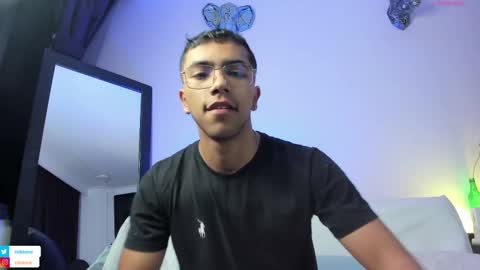 colstorw_ online show from October 2, 2025, 10:33 am