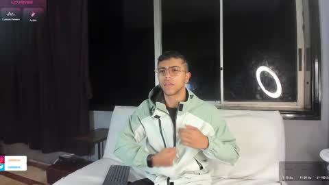 colstorw_ online show from November 19, 2025, 10:15 am