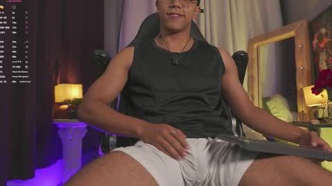 colstorw_ online show from April 9, 2026, 10:42 am