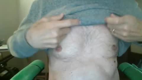 Snapshot of comeonmymouth chatting on February 25, 2026, 2:37 pm comeonmymouth online show from February 25, 2026, 2:37 pm