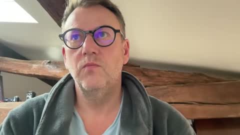 compay69 online show from December 24, 2024, 9:28 am