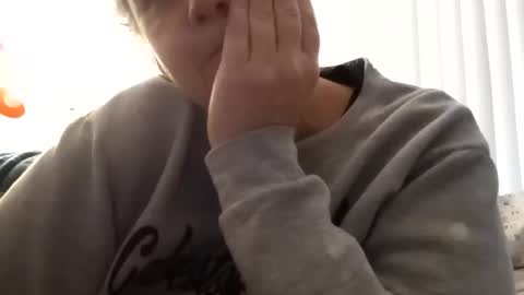 conchettap online show from November 5, 2025, 6:52 pm