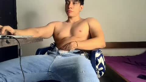 ELCONDE online show from August 3, 2026, 8:57 am