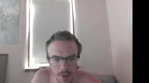 Snapshot of confessionsofalonelylover chatting on March 3, 2026, 4:24 pm dreamy eyed lover online show from March 3, 2026, 4:24 pm