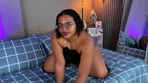 conielaurenth online show from December 27, 2024, 1:11 am