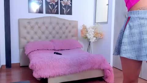 Snapshot of conni_f00x chatting on July 15, 2026, 9:42 pm conni_f00x online show from July 15, 2026, 9:42 pm