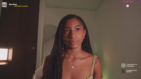 Snapshot of connie_west0 chatting on December 25, 2024, 8:50 pm   independent model online show from December 25, 2024, 8:50 pm