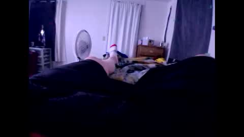 connlee10929154 online show from April 4, 2026, 9:18 am