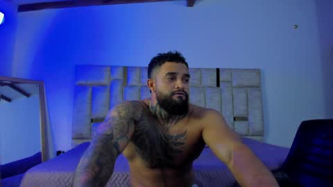 rusfegui online show from April 8, 2026, 1:44 pm