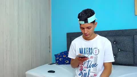 Connor online show from December 10, 2024, 1:11 am