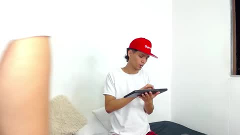 Connor online show from March 21, 2026, 3:33 am