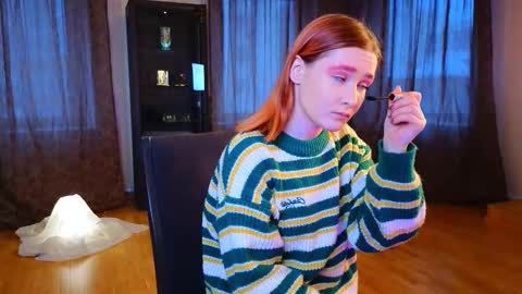 consuelaawkward online show from November 10, 2025, 4:44 am