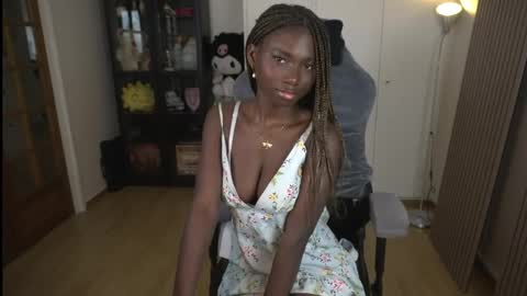 Snapshot of conymegan chatting on April 1, 2026, 11:55 am Carola independent model online show from April 1, 2026, 11:55 am