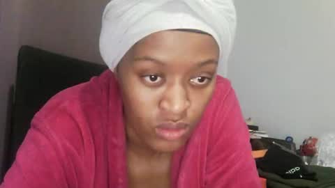 Snapshot of cookiecandyx chatting on November 6, 2025, 10:43 pm cookiecandyx online show from November 6, 2025, 10:43 pm