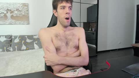 cookies_boys online show from April 14, 2026, 1:17 pm