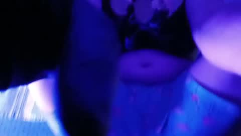 CoolBoyBabe online show from January 1, 2025, 1:37 am