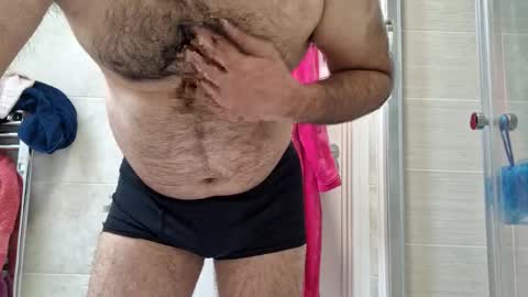 Snapshot of coolube1 chatting on October 23, 2025, 10:14 am coolube1 online show from October 23, 2025, 10:14 am