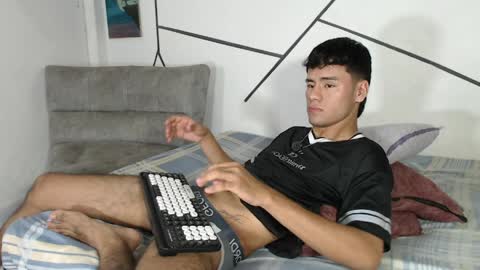 Snapshot of cooper_shiro chatting on March 30, 2026, 8:43 pm shiro online show from March 30, 2026, 8:43 pm