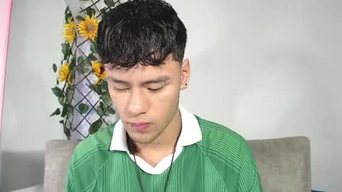 Snapshot of cooper_shiro chatting on May 18, 2026, 8:36 pm shiro online show from May 18, 2026, 8:36 pm